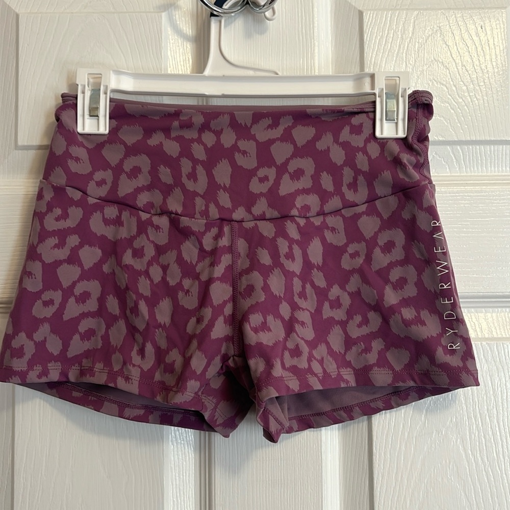 Ryderwear women’s biker shorts butt scrunch leopard print
